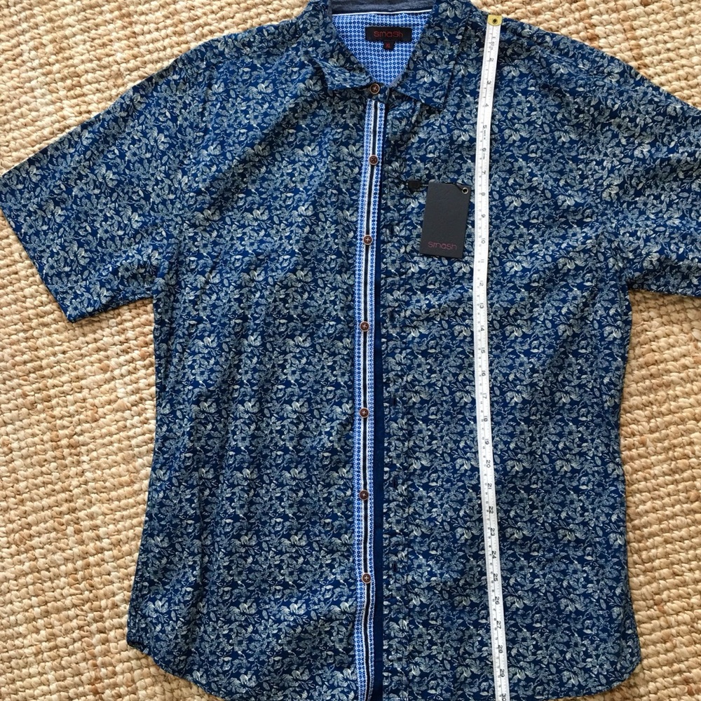 Mens blue shirt sleeved shirt